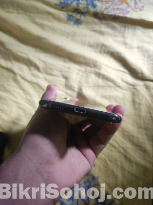 Samsung Galaxy A8s (6/128)